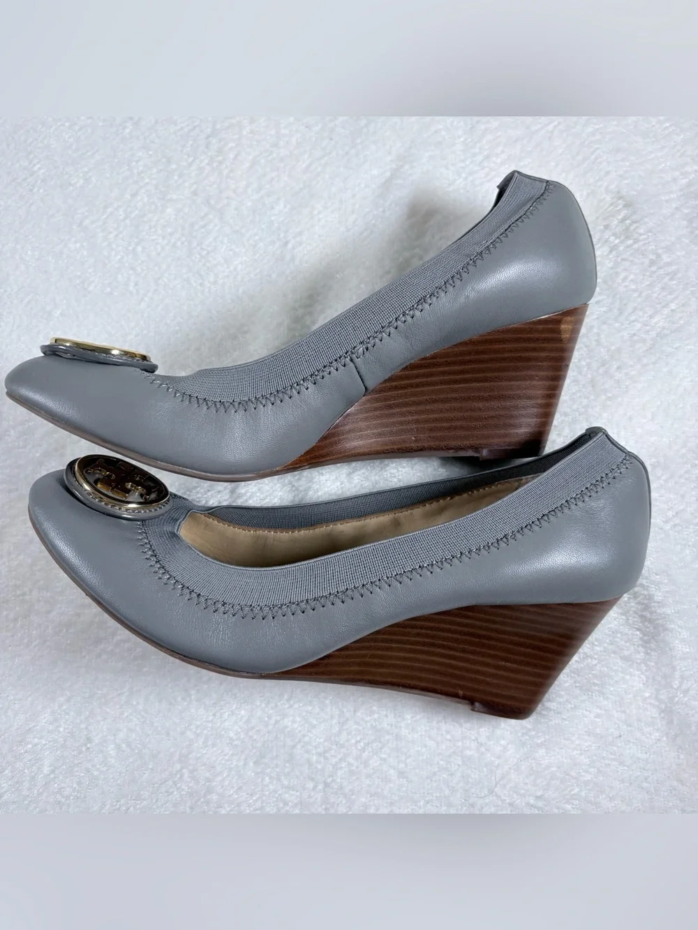 Tory Burch Gray Logo Wedge Heels Medium Width Fit